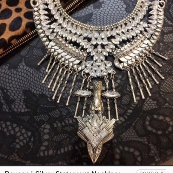 Silver chunky boho necklace - Picture 4 of 4